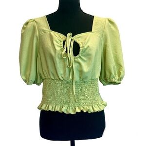Forever 21 green short puff sleeve keyhole peephole smocked stretchy blouse Sz L